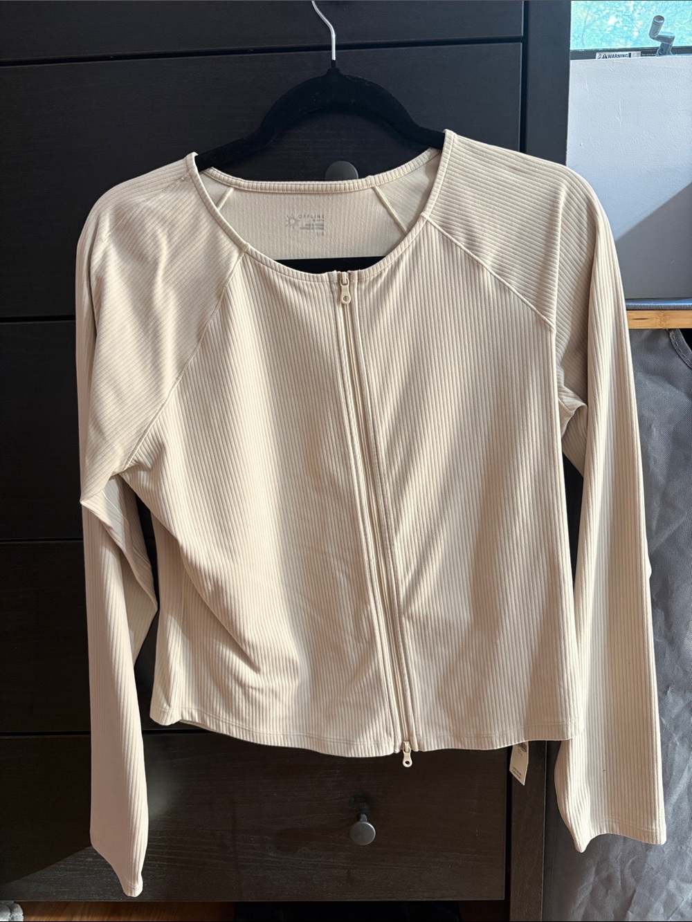 OFFLINE by Aerie Light Cream Ribbed Zip-Front Crop Top
